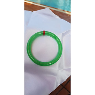 Vòng cẩm thạch Mới Lý 52mm x 7mm Vòng Xanh lá tươi 52kg - 56kg Nữ mệnh Mộc mệnh Hỏa Thủy đeo ạ