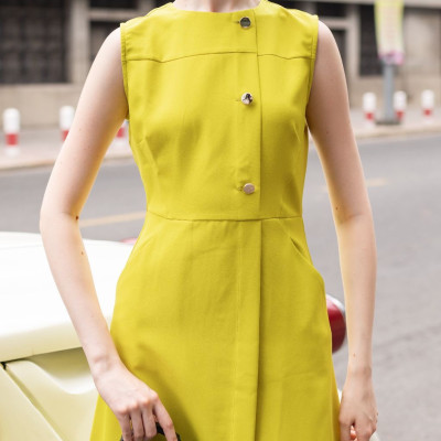 Đầm vàng chanh túi xéo NGADO