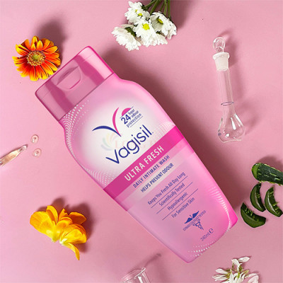 Dung dịch vệ sinh phụ nữ Vagisil Ultra Fresh Daily Intimate Wash (240ml/354ml) - Hàng chính hãng