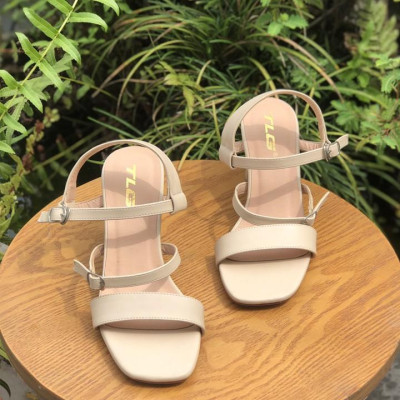 Sandal cao gót hot trend trẻ trung năng động 21284