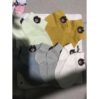 1 đôi tất lưới thông hơi hình gấu cho bé size S