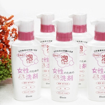 Nước Giặt Đồ Lót Và Tẩy Các Vết Bẩn Siêu Mạnh Kose Chiết Xuất Từ Thiên Nhiên Kobini Nhật Bản (200ml)