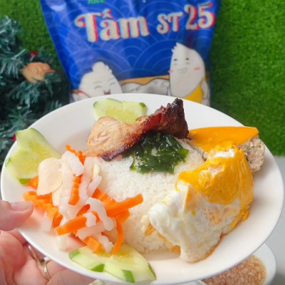 Gạo Tấm ST25 Hoa Lúa túi 2kg - Dẻo mềm, thơm ngon