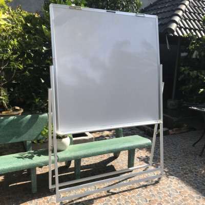 Bảng Flipchart chân gấp viết bút lông từ Laminate KT 120x140cm