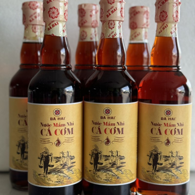 Nước Mắm Nhỉ Bà Hai 25 Độ Đạm ( 6 chai thủy tinh x 500ml )