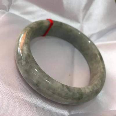 VÒNG CẨM THẠCH NAM BẢN HẸ ĐẬU 62MM MỚI ĐÁ THIÊN NHIÊN MÀU XÁM BÔNG NAM 72KG ĐẾN 88KG ĐEO