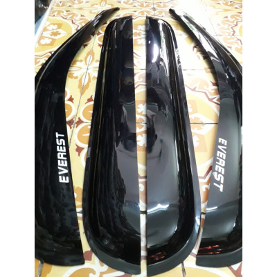 Vè che mưa nhựa đen xe Ford Everest đời 2005 2007 2008 2009 2010 2011 2012 2013 2014 2015 - Giá 1 bộ