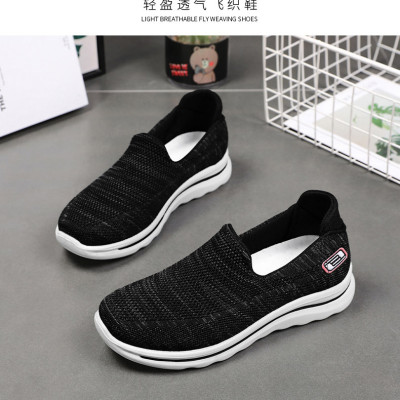 Giày thể thao nữ, giày chạy bộ đế êm nhẹ, thoáng khí đế cao su đúc, chống trơn trượt hạn chế mòn  – GNU2079