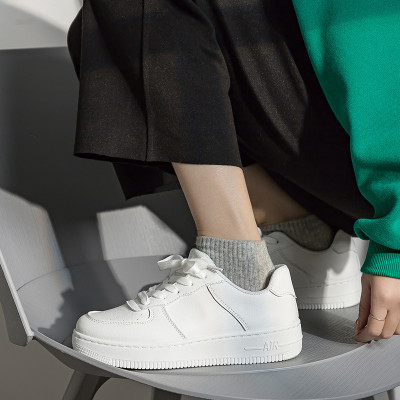 Giày thể thao nam đế êm nhẹ, thoáng khí đế cao su đúc, chống trơn trượt hạn chế mòn  – BEE GEE - G1017