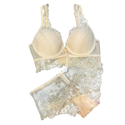 Bộ đồ lót Vic ren hoa mútongr đính nơ bản 4 móc quần nguyên mông