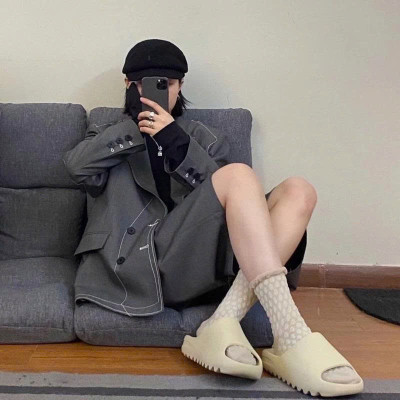 Dép bánh mì nam nữ   , mềm mại, đàn hồi tốt, chống trơn trượt ôm chân tôn dáng , phù hợp cho nam và nữ