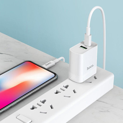 Bộ sạc PD 20W hoco. C80A – Hàng Chính Hãng 2 cổng ( USB + Type-C ) sạc nhanh 3A, Quick Charger 3.0 cho iPhone/iPad ( kèm dây 1m )
