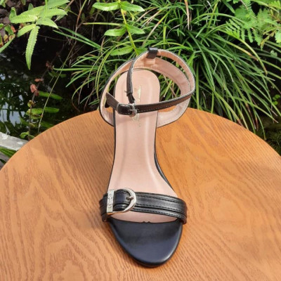 Sandal cao gót hot trend  trẻ trung năng động 21294