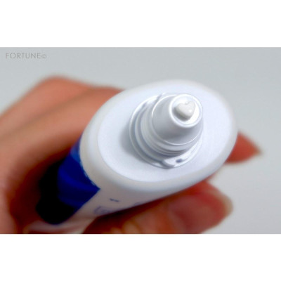 Kem Dưỡng Trắng Mờ Thâm Club Suppin A Nhật Bản Tuýp 30g